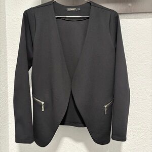(READ) Lungo L’Arno Women’s Blazer Sz Medium Open Front Made In Italy Black